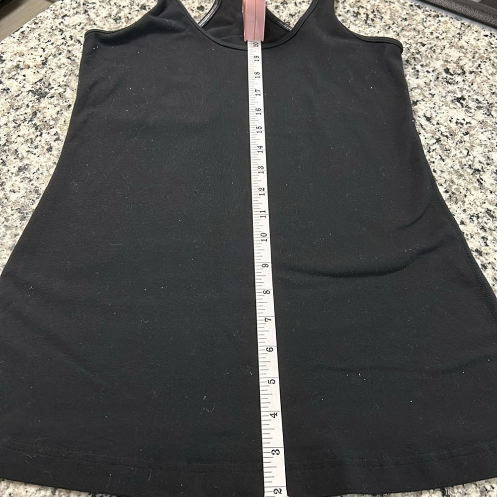 Lululemon Razorback Tee - Picture 8 of 8